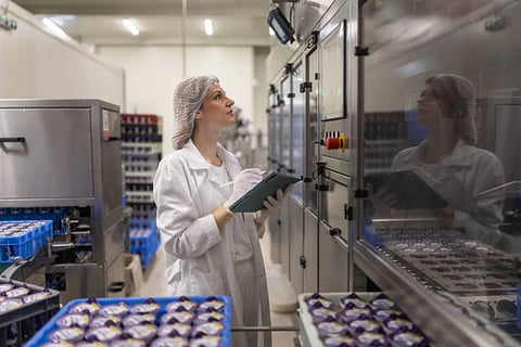 Mastering Seasonal Peaks: Optimizing Capacity Planning to Tackle Demand and Labor Shortages in Food and Beverage Manufacturing-PlanetTogether