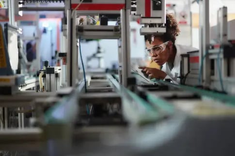 Driving Sustainable Product Innovation in Industrial Manufacturing through Smart IT Integration-PlanetTogether